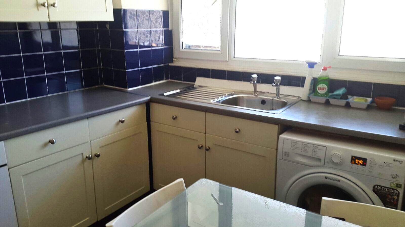 Single Room Available - E3